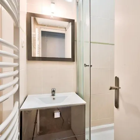 Apartment Cozy For 3 People In 18